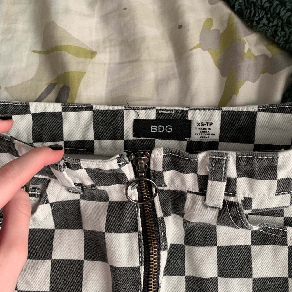 sold UO / checkered skirt - Picture 3 of 3